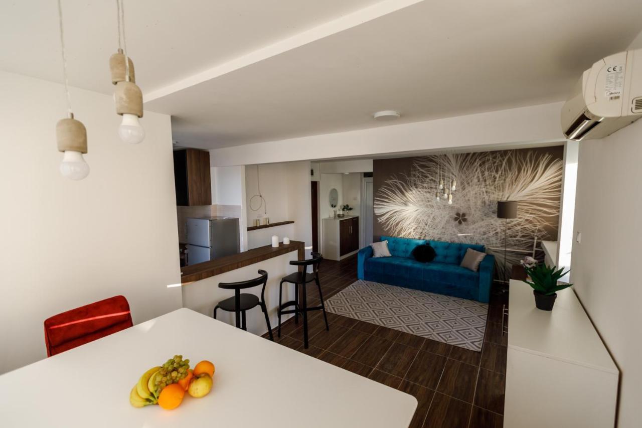 Kristall Apartments 2 Panorama Šabac Buitenkant foto