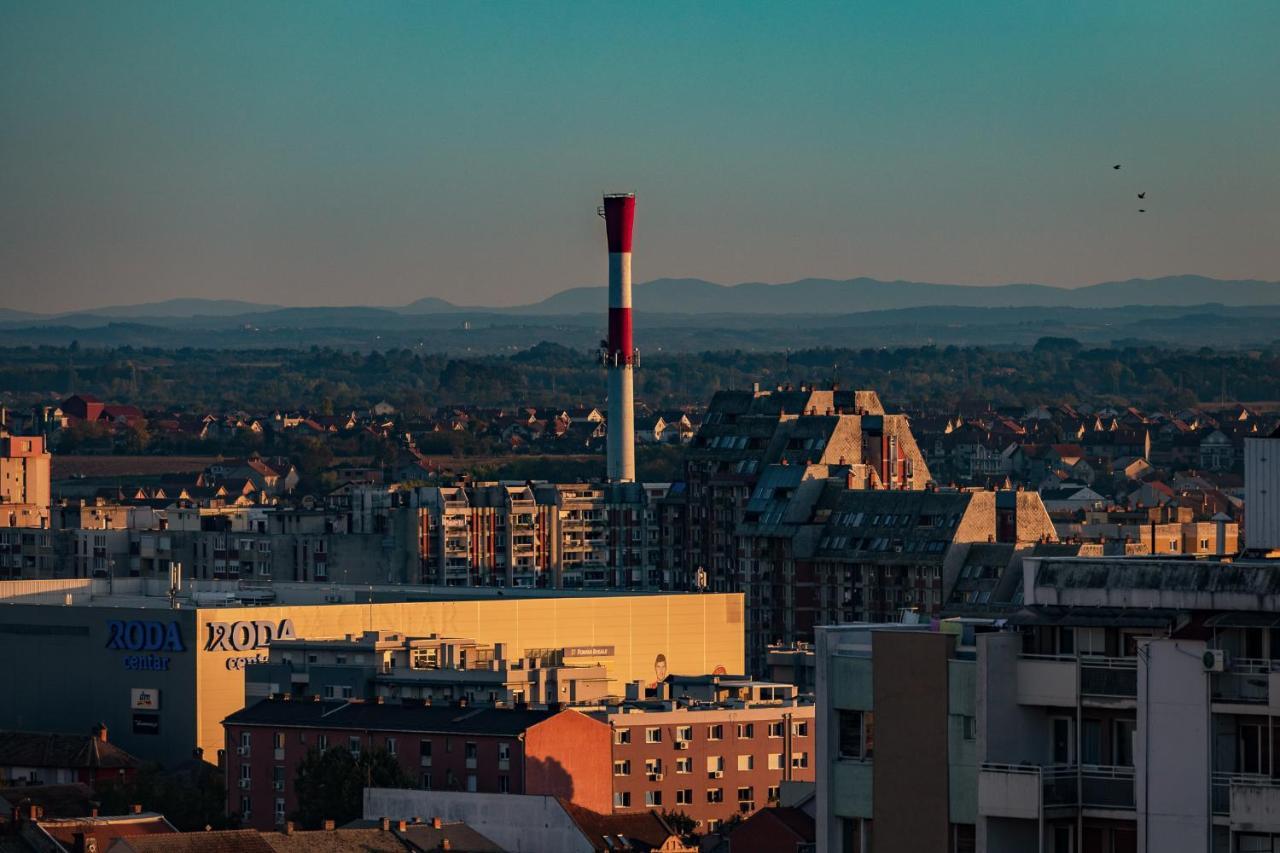 Kristall Apartments 2 Panorama Šabac Buitenkant foto